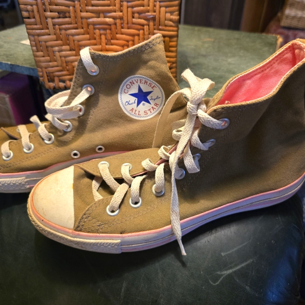 Vintage Olive Green Pink Converse All Star mens6 womens 8